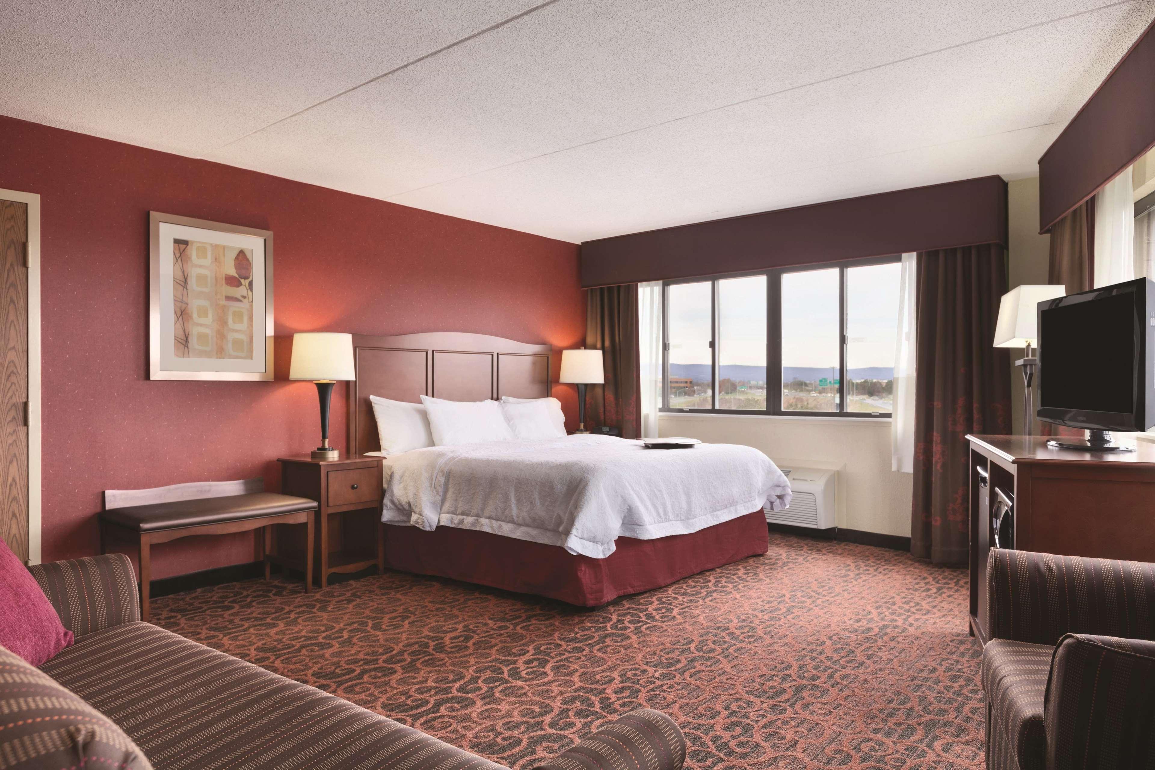 Hampton Inn Frederick Exterior foto