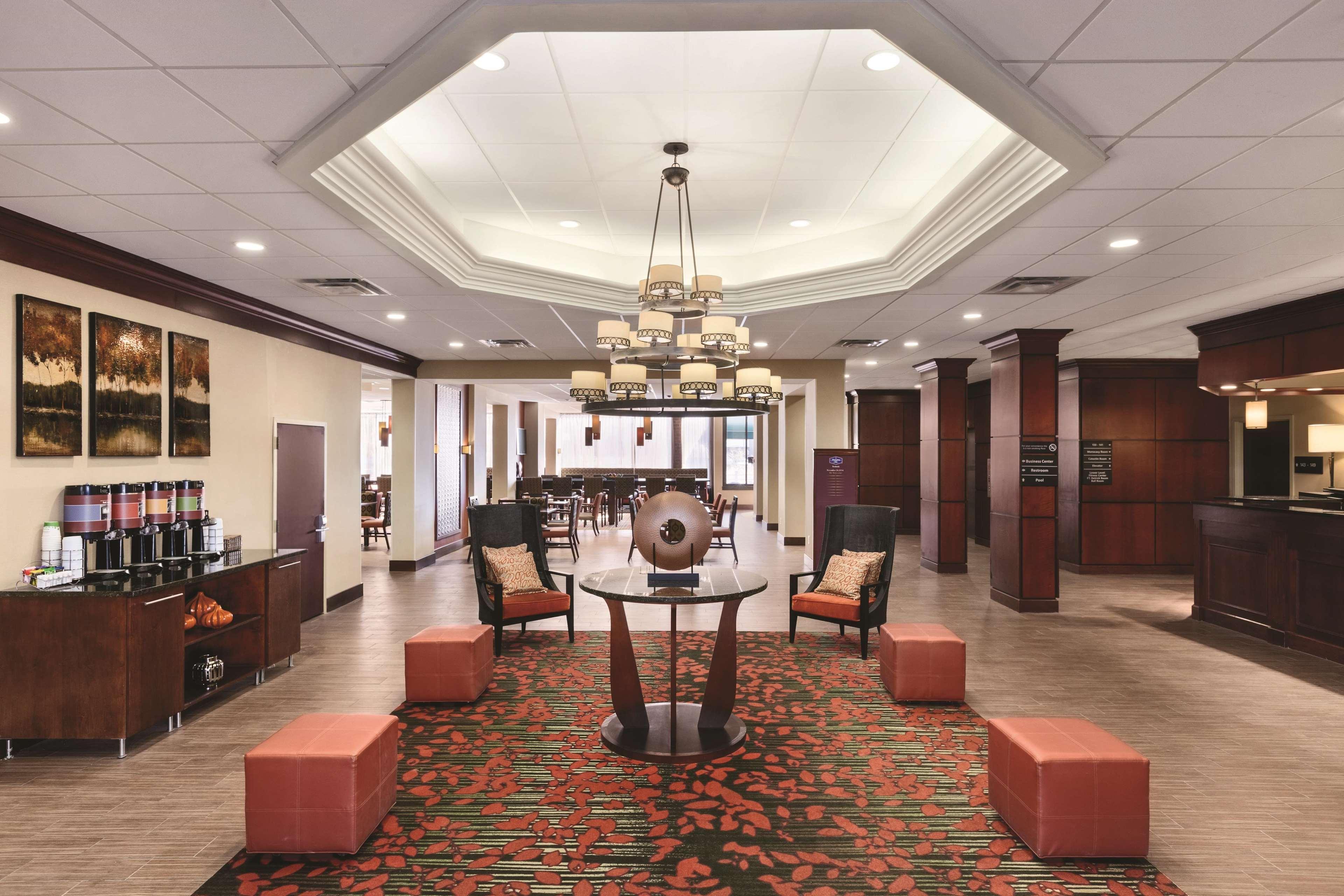 Hampton Inn Frederick Exterior foto