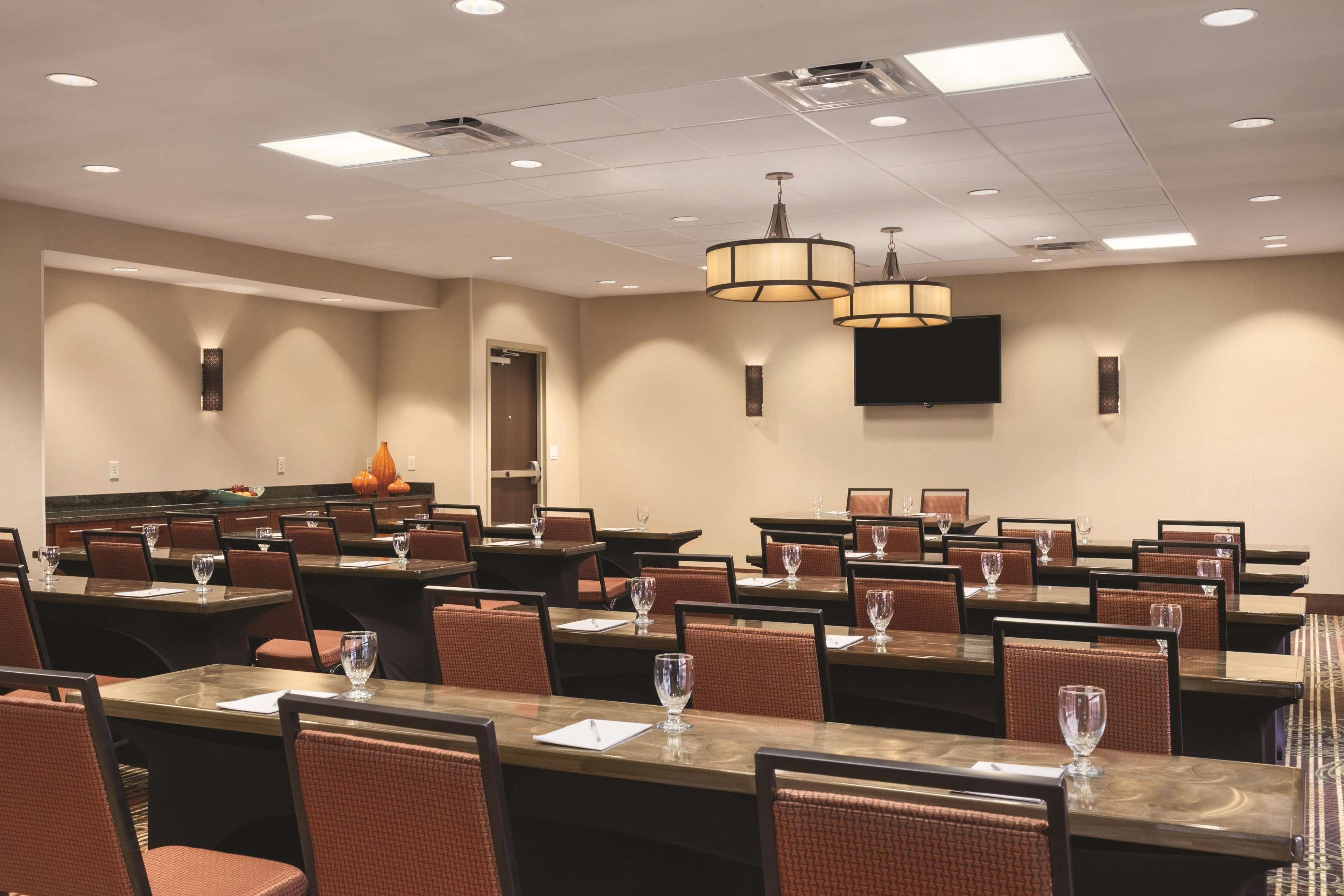 Hampton Inn Frederick Exterior foto