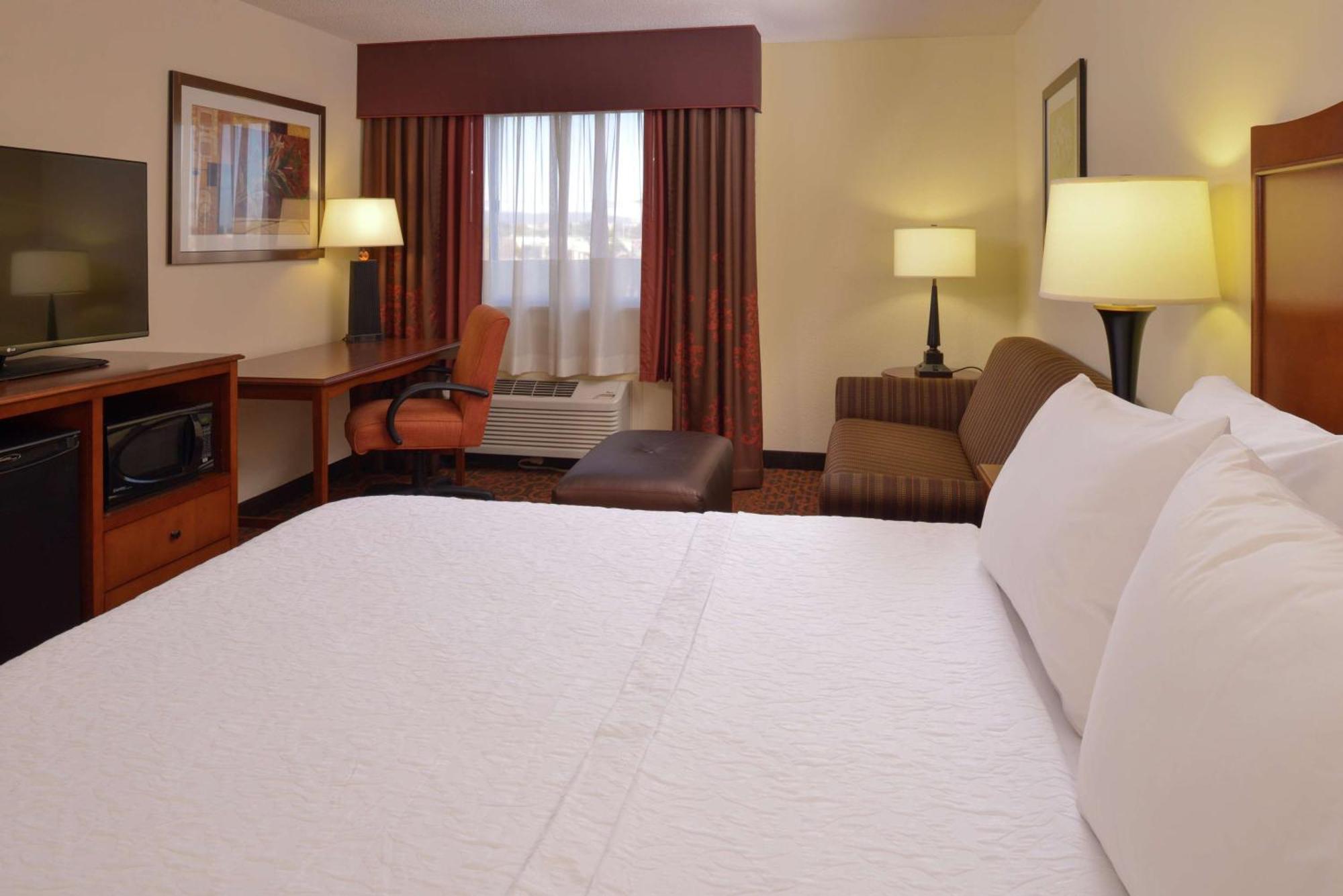Hampton Inn Frederick Exterior foto