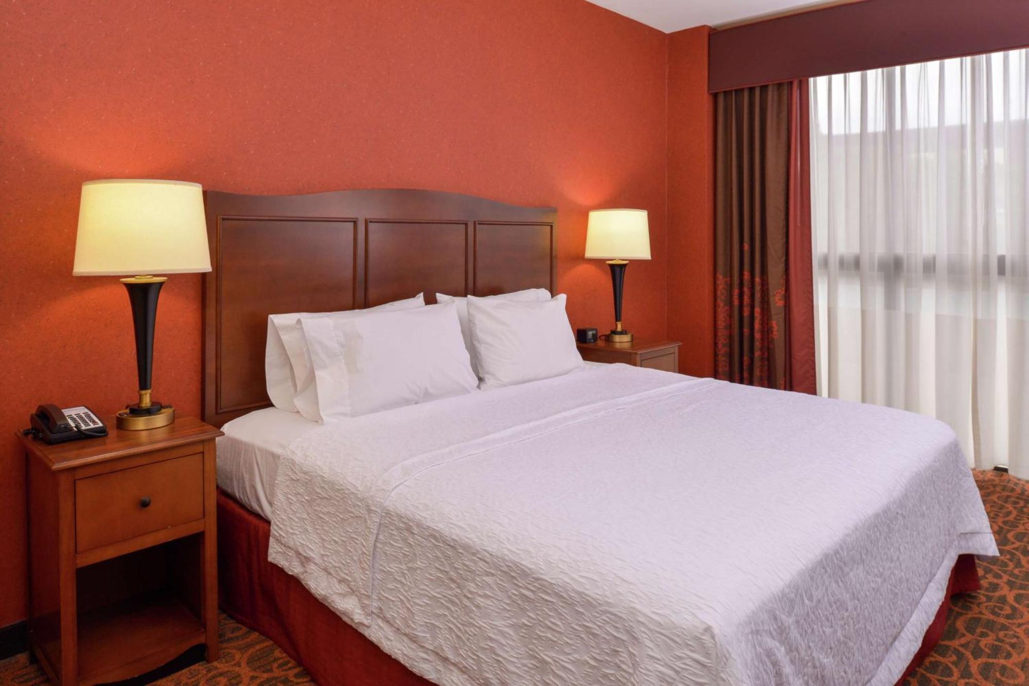 Hampton Inn Frederick Exterior foto
