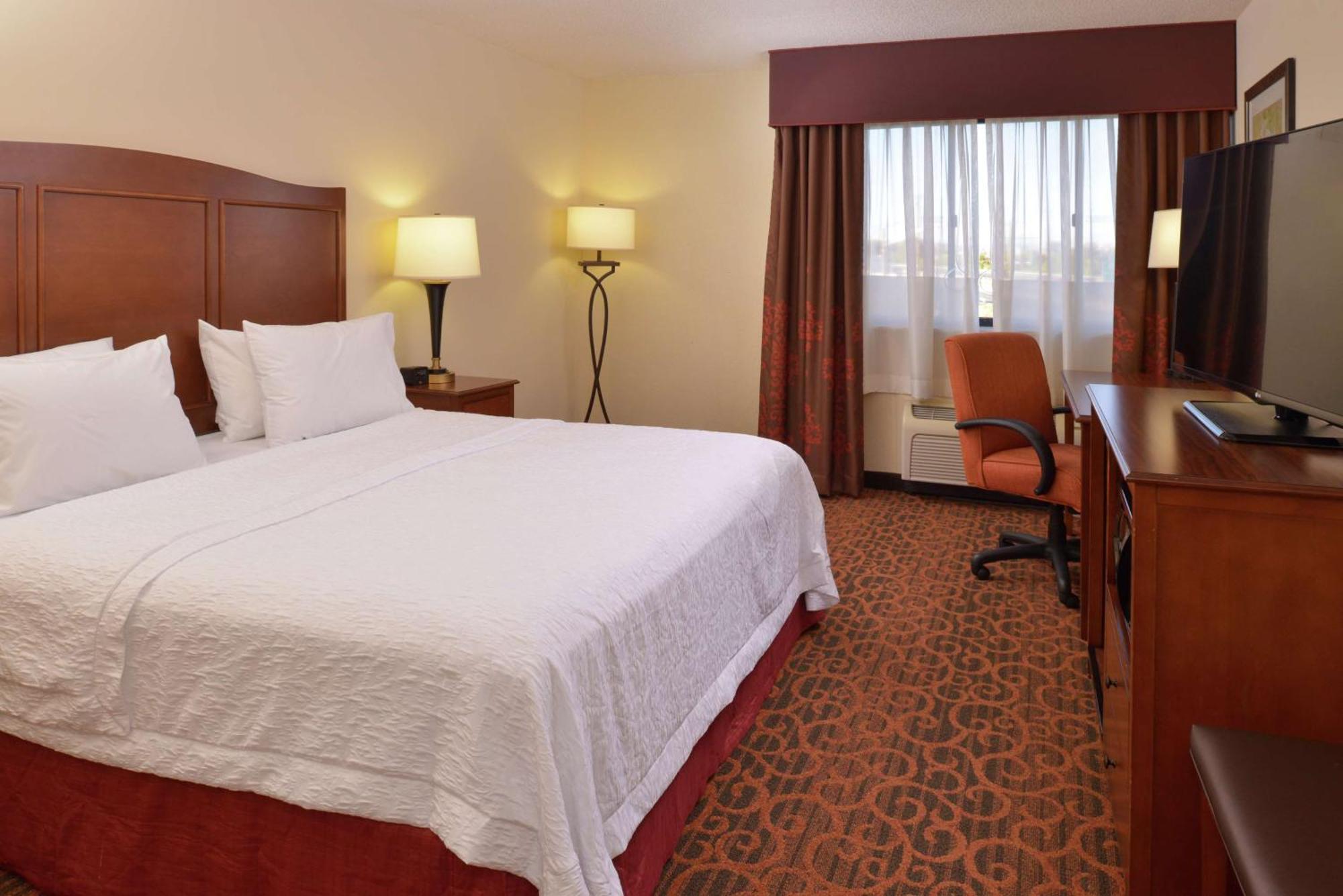 Hampton Inn Frederick Exterior foto